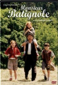 Чужая родня Месье Батиньоль / Monsieur Batignole (2002) Чужая родня Месье Батиньоль / Monsieur Batignole (2002)